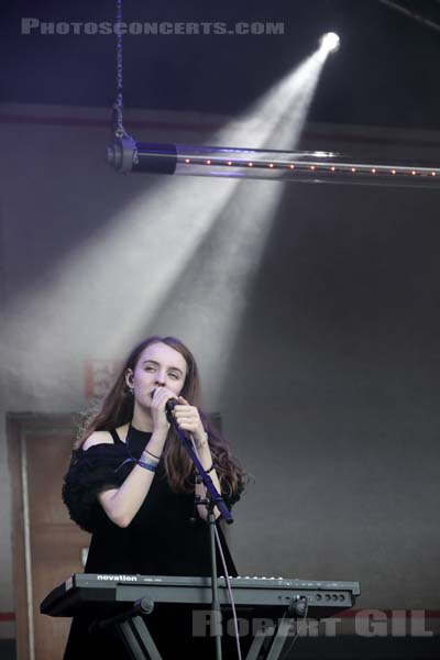 LET'S EAT GRANDMA - 2019-08-23 - SAINT CLOUD - Domaine National - Scene Firestone - 